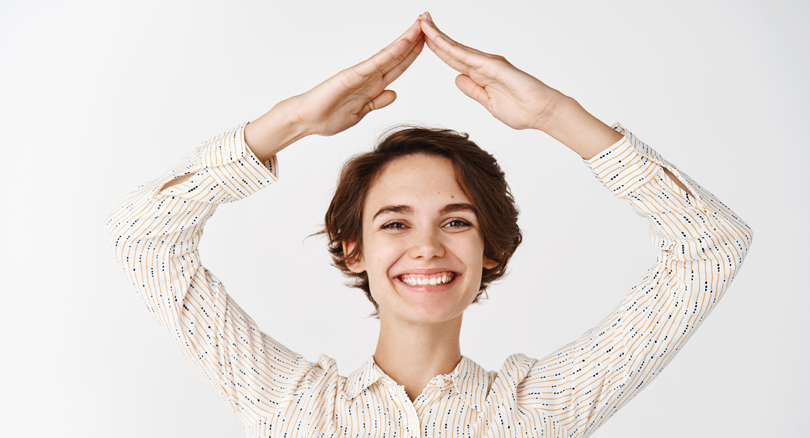 imagen de una chica joven sonriendo